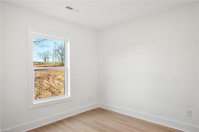 114 Indian Wells Court, Harmony, NC 28634