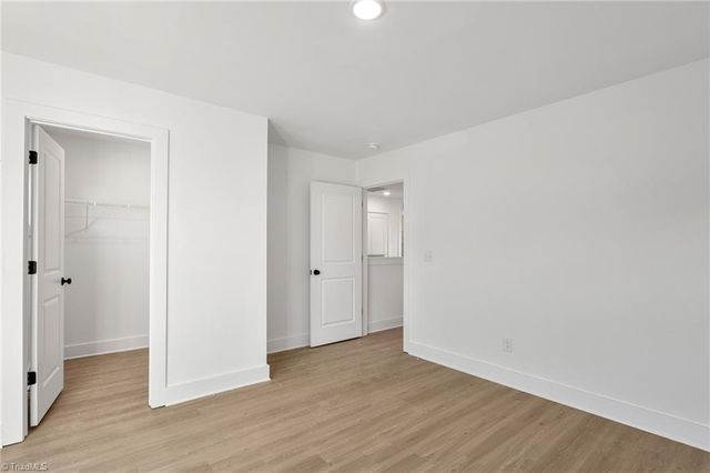 114 Indian Wells Court, Harmony, NC 28634