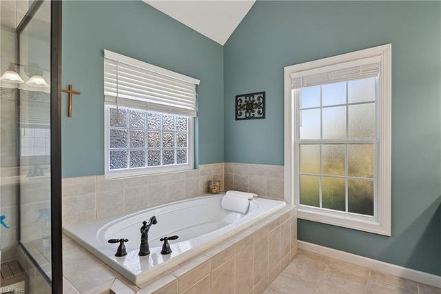 609 Marjorie LN, Chesapeake, VA 23320