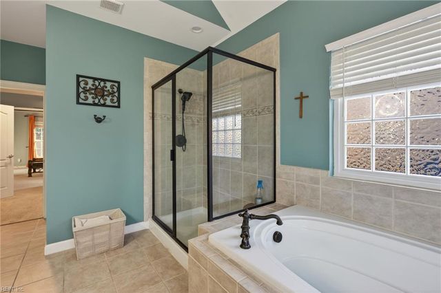 609 Marjorie LN, Chesapeake, VA 23320