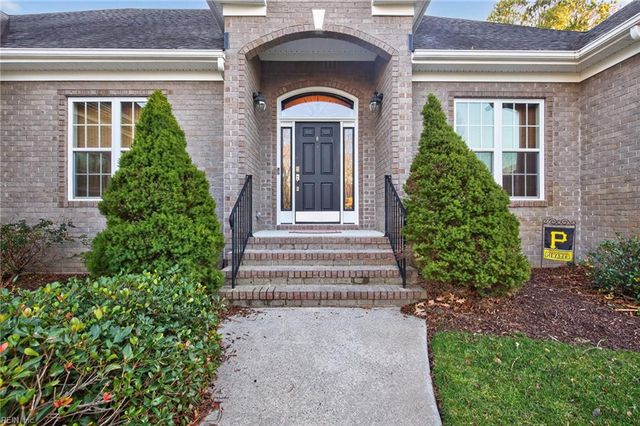 609 Marjorie LN, Chesapeake, VA 23320