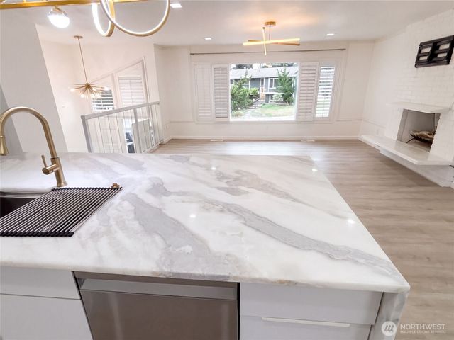 9232 139th Street, Kirkland, WA 98034