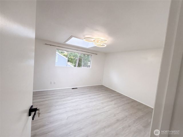 9232 139th Street, Kirkland, WA 98034