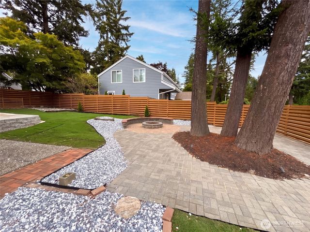 9232 139th Street, Kirkland, WA 98034
