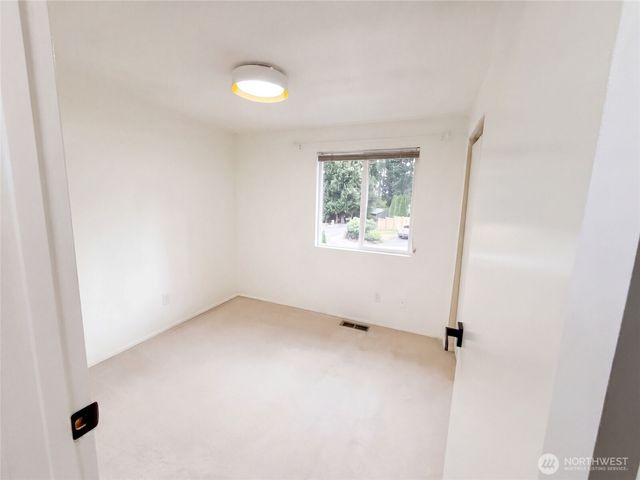 9232 139th Street, Kirkland, WA 98034