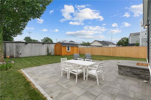 34 East Bowery Street, Newport, RI 02840