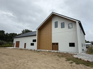 6338 Lovers Ln, Portage, MI 49002