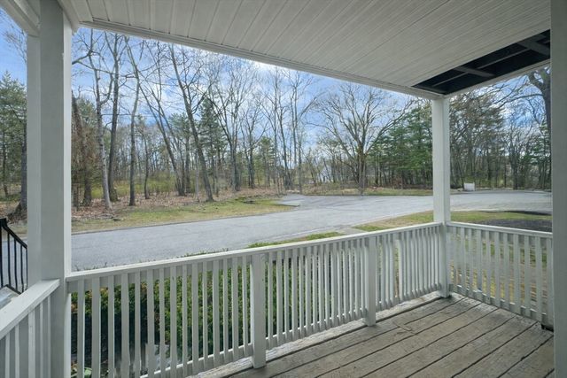 30 Abbey Rd 108, Leominster, MA 01453