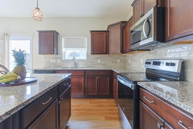 4320 Onyx Way, South Bend, IN 46628