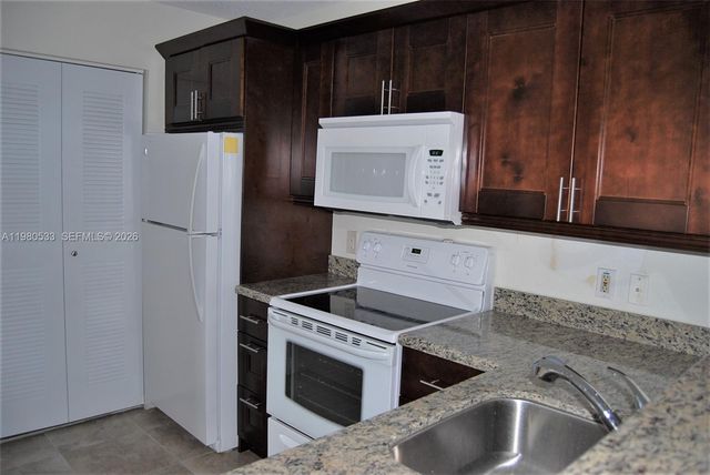 4360 NW 107 AV 306, Doral, FL 33178