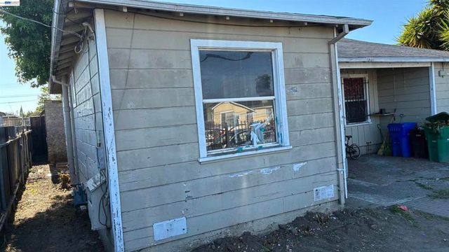 331 Stoneford Ave, Oakland, CA 94603