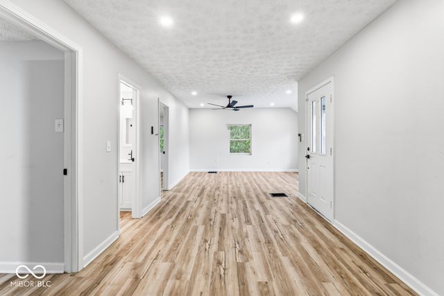 5547 W Southport Road, Indianapolis, IN 46221
