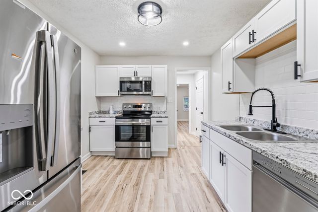 5547 W Southport Road, Indianapolis, IN 46221