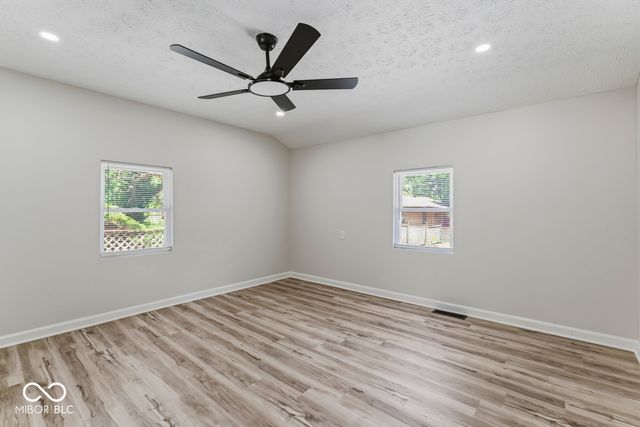 5547 W Southport Road, Indianapolis, IN 46221