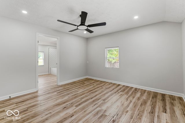 5547 W Southport Road, Indianapolis, IN 46221