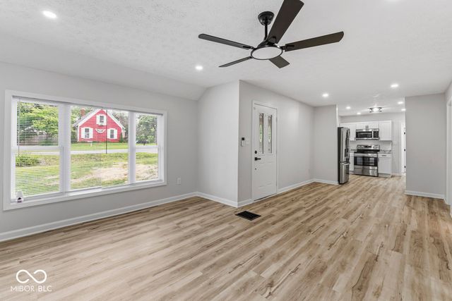 5547 W Southport Road, Indianapolis, IN 46221