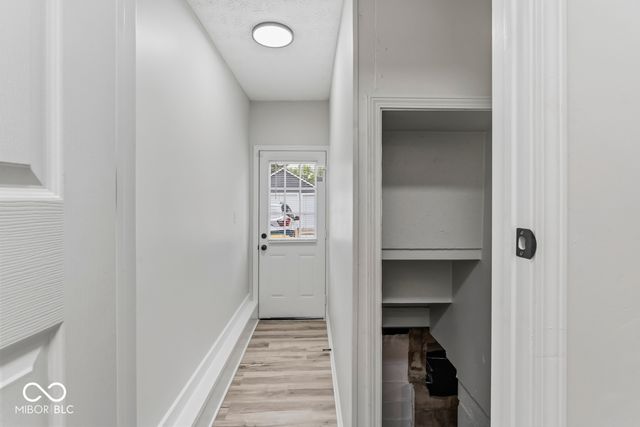 5547 W Southport Road, Indianapolis, IN 46221