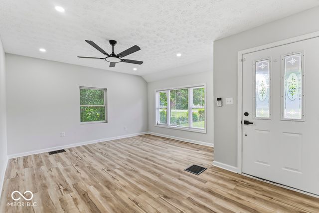 5547 W Southport Road, Indianapolis, IN 46221