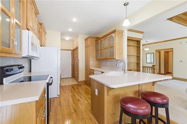 11404 Trevor Drive, Peculiar, MO 64078