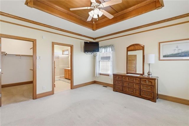 11404 Trevor Drive, Peculiar, MO 64078