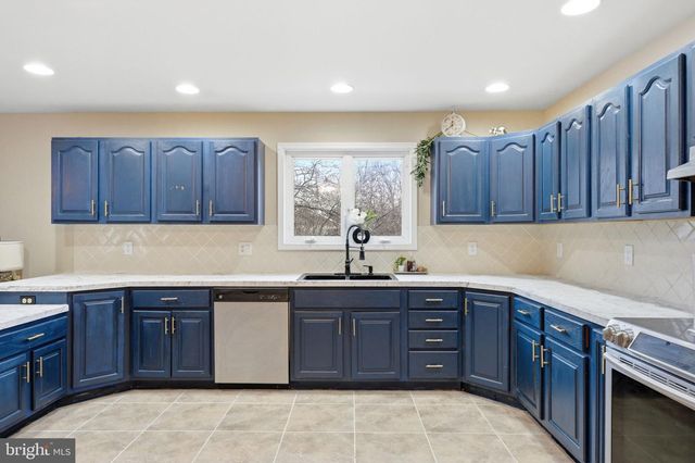 1962 OLD KIRKWOOD RD, Bear, DE 19701