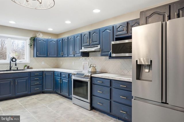 1962 OLD KIRKWOOD RD, Bear, DE 19701