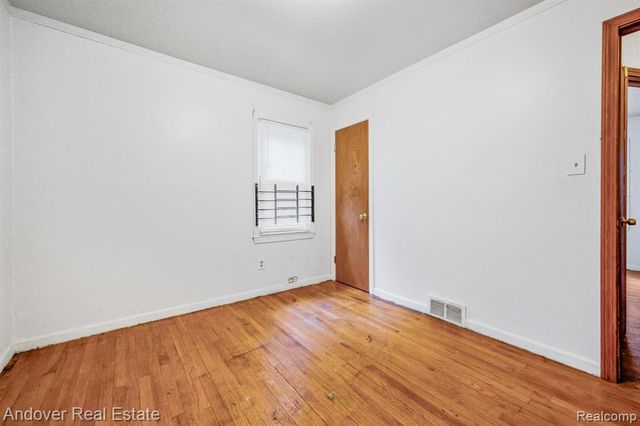 15887 Rossini Drive, Detroit, MI 48205