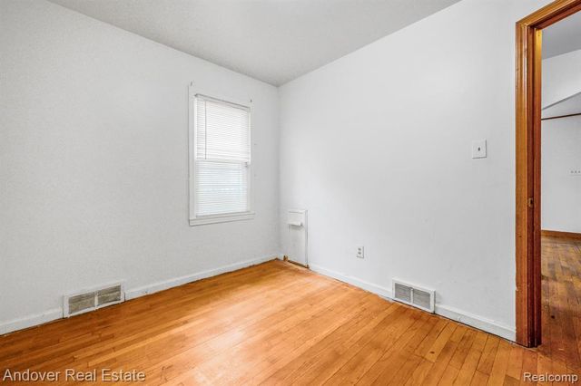 15887 Rossini Drive, Detroit, MI 48205