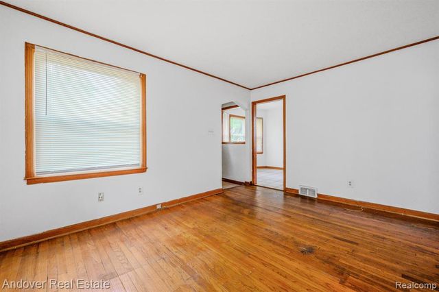 15887 Rossini Drive, Detroit, MI 48205