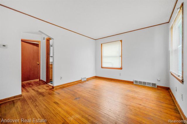 15887 Rossini Drive, Detroit, MI 48205