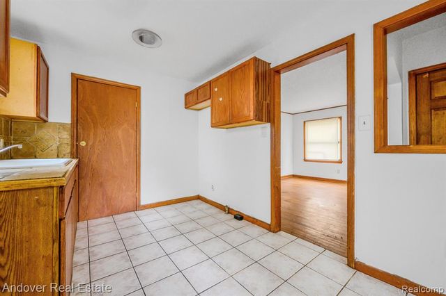 15887 Rossini Drive, Detroit, MI 48205