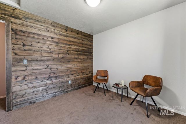 1046 S Red Sand Ave, Kuna, ID 83634