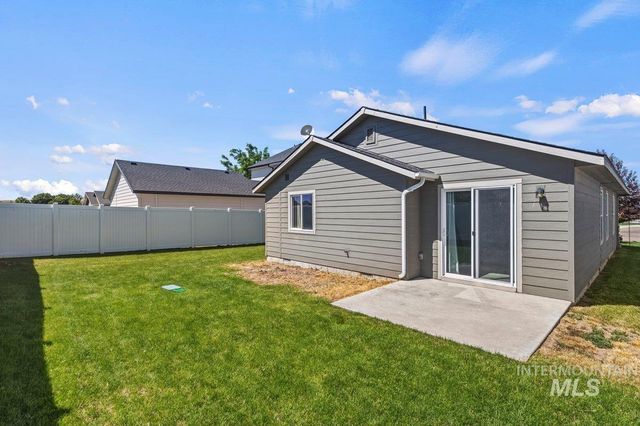 1046 S Red Sand Ave, Kuna, ID 83634