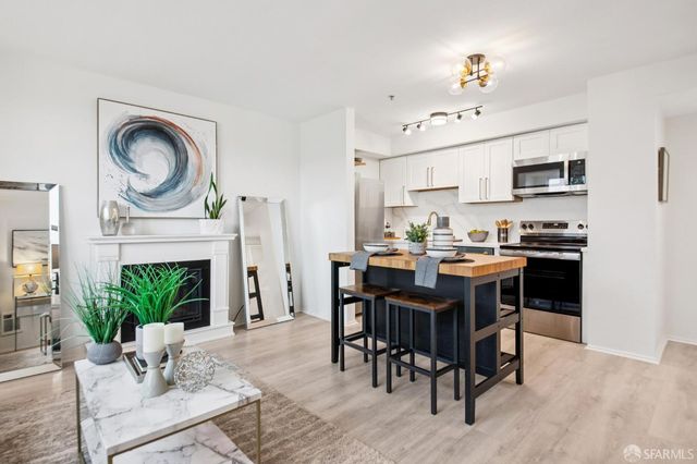 8100 Oceanview Terrace 209, San Francisco, CA 94132