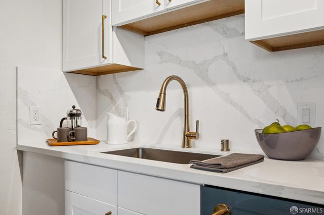 8100 Oceanview Terrace 209, San Francisco, CA 94132