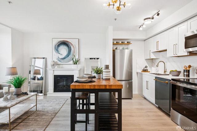 8100 Oceanview Terrace 209, San Francisco, CA 94132