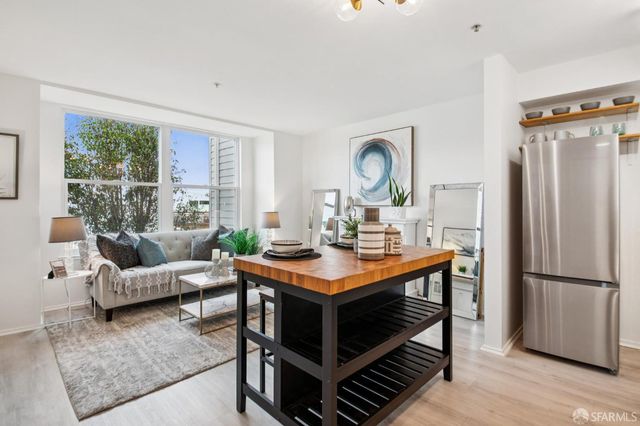 8100 Oceanview Terrace 209, San Francisco, CA 94132
