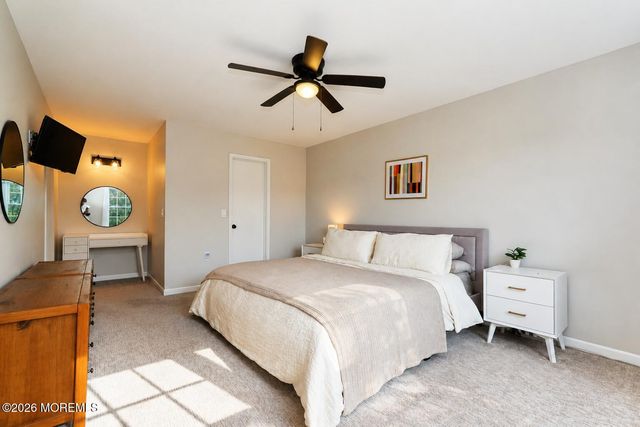 10 Shadow Ridge Court, Howell, NJ 07731