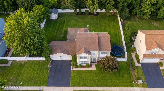 10 Shadow Ridge Court, Howell, NJ 07731