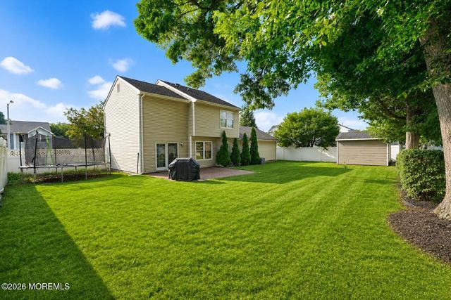 10 Shadow Ridge Court, Howell, NJ 07731