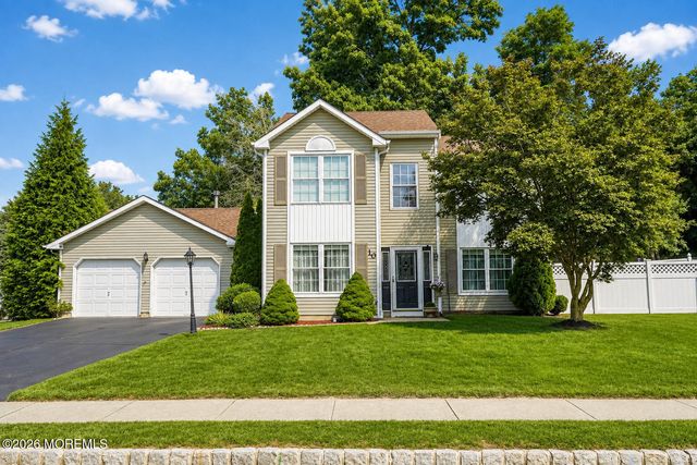 10 Shadow Ridge Court, Howell, NJ 07731
