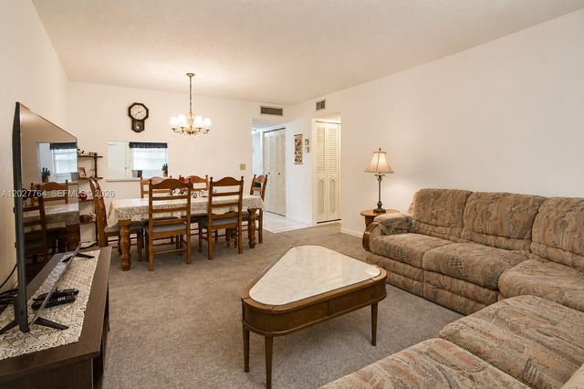 3050 Holiday Springs Boulevard 305, Margate, FL 33063