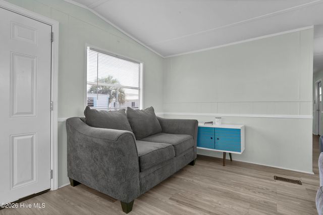 4058 4th Street, Holly Ridge, NC 28445