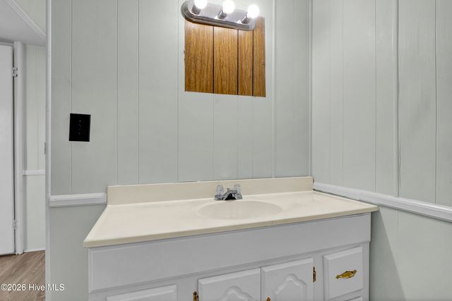 4058 4th Street, Holly Ridge, NC 28445