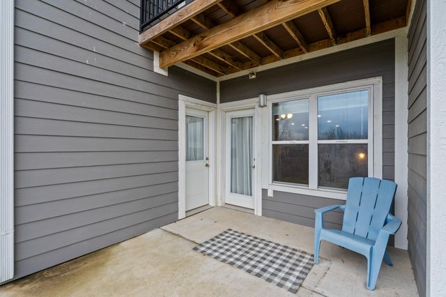3105 S Vineyards Terrace Unit 2, Branson, MO 65616