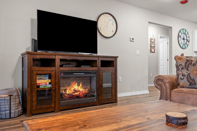 3105 S Vineyards Terrace Unit 2, Branson, MO 65616