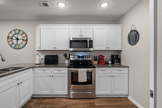 3105 S Vineyards Terrace Unit 2, Branson, MO 65616