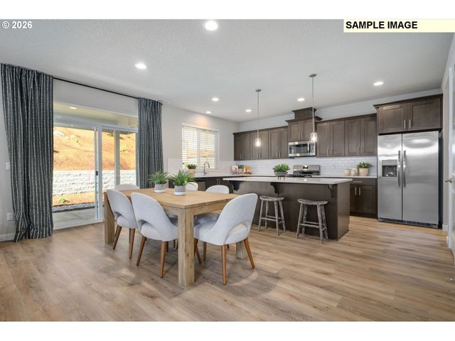 2893 Nw Rhododendron, Estacada, OR 97023