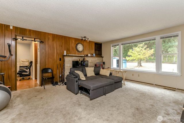 17407 36th Ave E, Tacoma, WA 98446