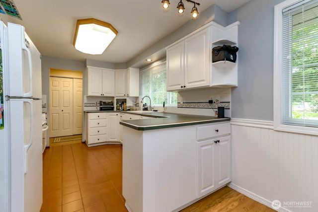17407 36th Ave E, Tacoma, WA 98446